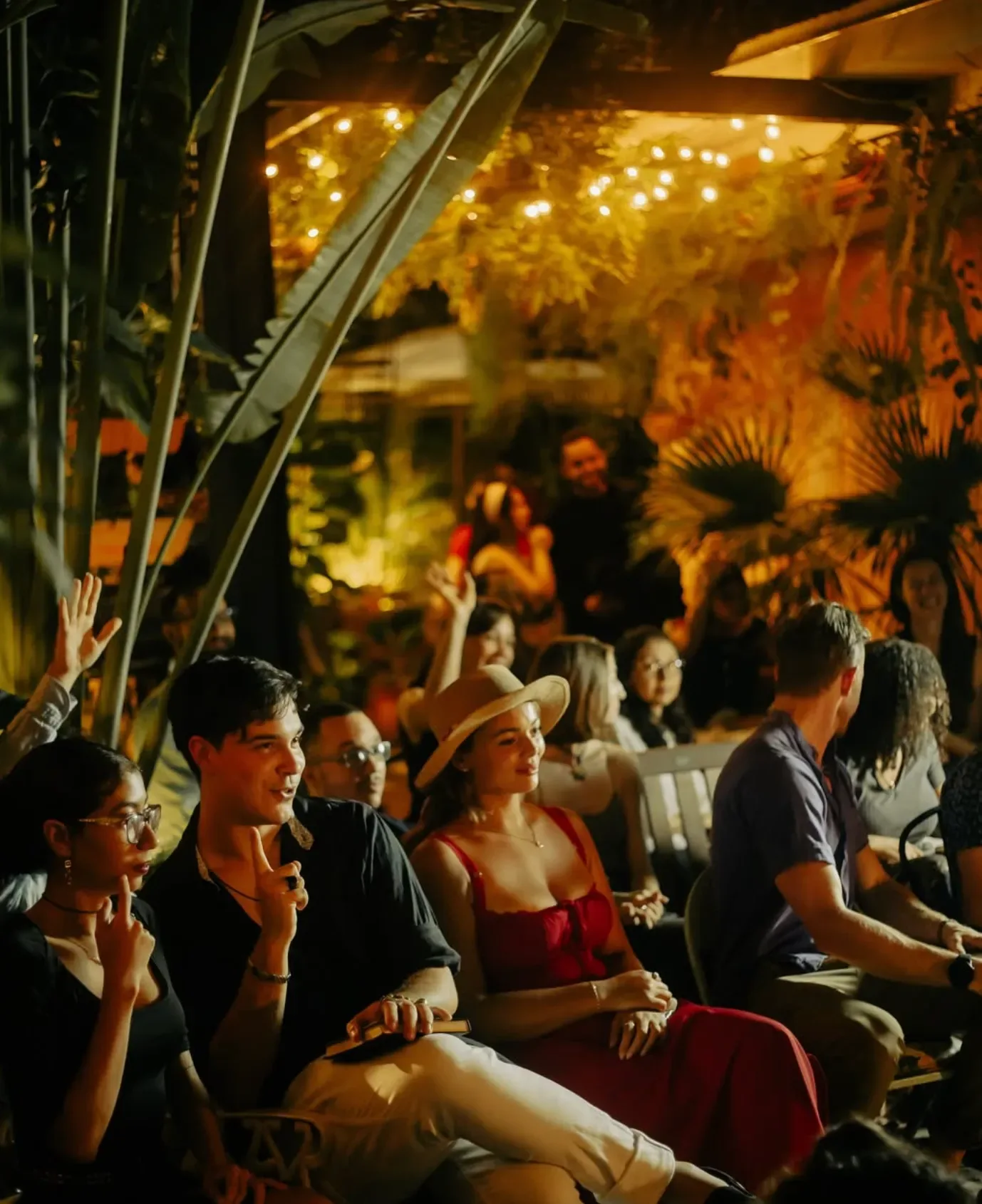 Unplugged open mic performance and audience in Cabarete